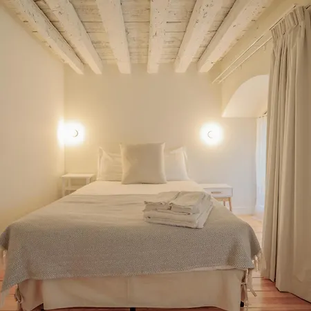 Apartment Antiga Casa Pessoa Lisbon